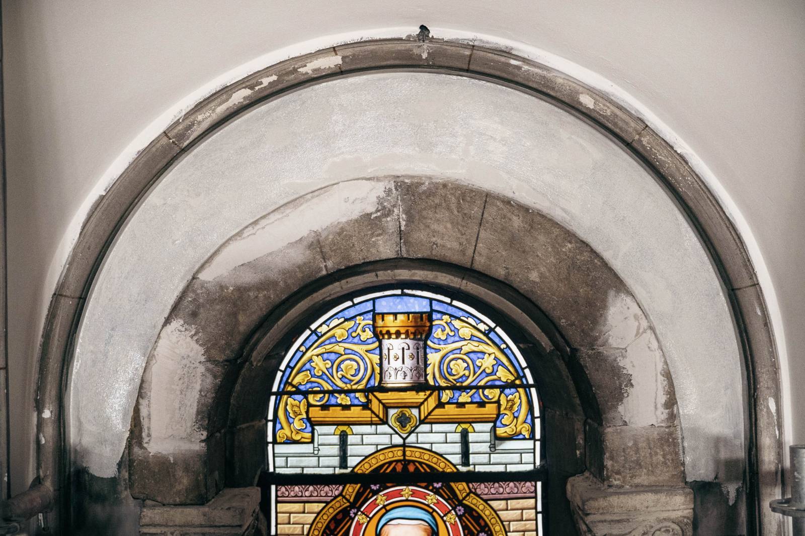 Rénovation totale de la chapelle nommée Immaculée Conception de Pau : murs & plafonds